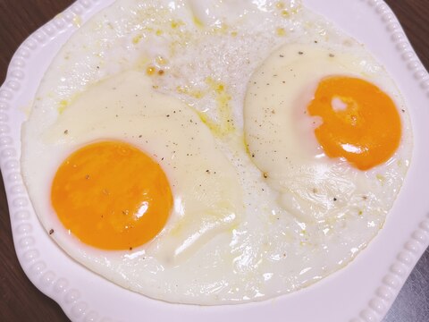 とろけるチーズの目玉焼き☆